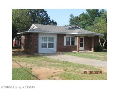 300 Railroad Ave, Heavener, OK 74937 - photo 2