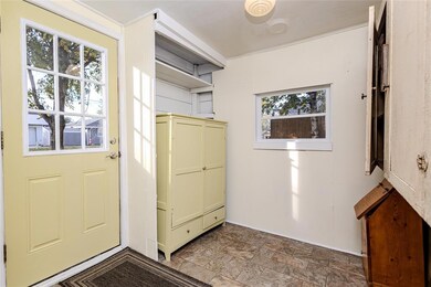 815 Grove St, Adel, IA 50003 - photo 4