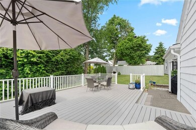 26 Coulters Rd, Cranston, RI 02920 - photo 2