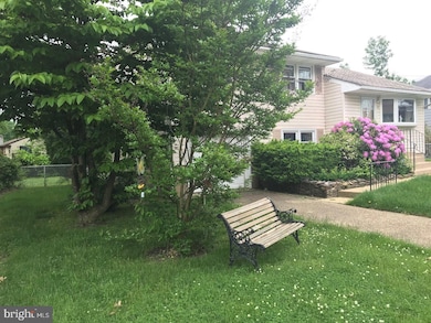 6 Goldy Dr, Gloucester City, NJ 08030 - photo 2