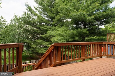 3703 Mazewood Ln, Fairfax, VA 22033 - photo 3