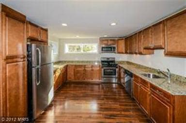 7020 Hastings Dr, Capitol Heights, MD 20743 - photo 4