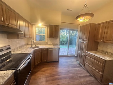 933 Huntwood Ln, Charlottesville, VA 22901 - photo 6