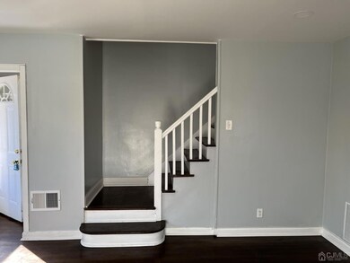 26 Martin Terrace unit 1, Woodbridge, NJ 07095 - photo 2