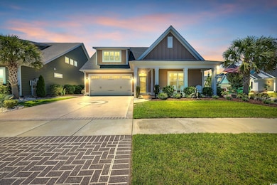 Craftsman inspired home in desireable Robbers Roost close  distance to the public shopping, restaurants and the beach.