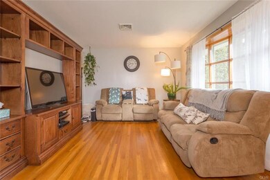 1499 Verona Dr, Pen Argyl, PA 18072 - photo 4