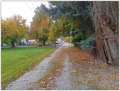 107 W Lincoln Ave, Chewelah, WA 99109 - photo 7