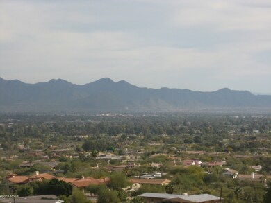 Mcdowell Mountain and 4 Peaks.