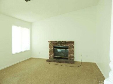 14429 Navarro Dr, Victorville, CA 92395 - photo 3