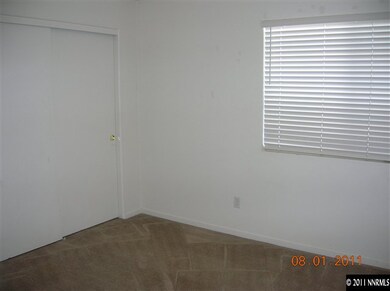 8778 Sunset Breeze Dr, Reno, NV 89506 - photo 5