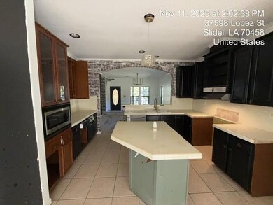 37598 Lopez St, Slidell, LA 70458 - photo 3