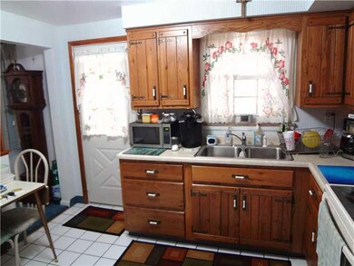 1805 Wood St, Latrobe, PA 15650 - photo 4