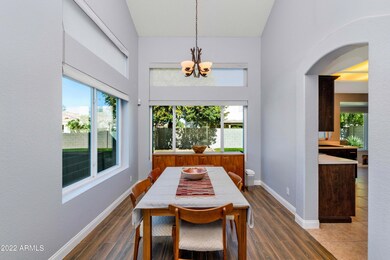 822 W Kyle Ct, Gilbert, AZ 85233 - photo 3