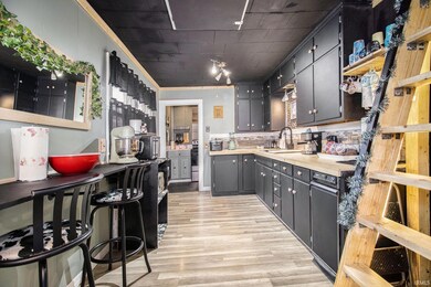 1537 Moyer Ave, Elkhart, IN 46516 - photo 4