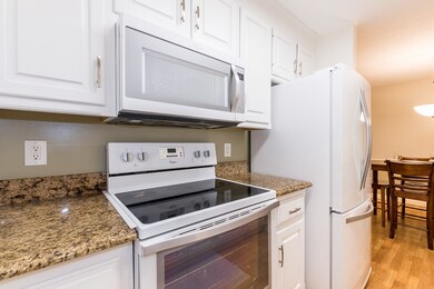 1610 Franklin Crossing Rd unit 10, Franklin, MA 02038 - photo 7