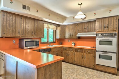 7 Clark Way Holmdel NJ 07733-large-016-1