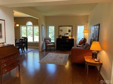 11 Kent Ct, Monroe Township, NJ 08831 - photo 6