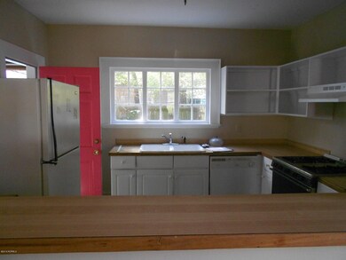 622 S 8th St, Wilmington, NC 28401 - photo 5