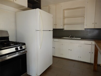 6816 Donlen St, Houston, TX 77022 - photo 6