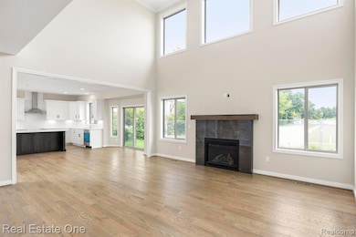 TWO STORY GREAT ROOM