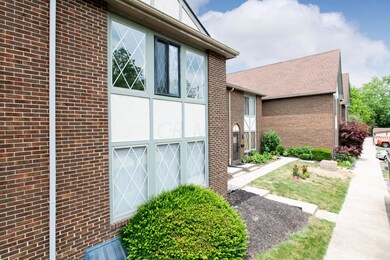 5333 Valley Lane