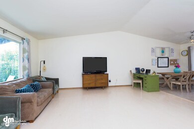 Living Room_KI_11-SMALL