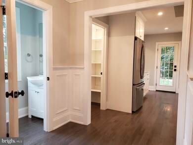 201 Greenbriar Ln, Havertown, PA 19083 - photo 7