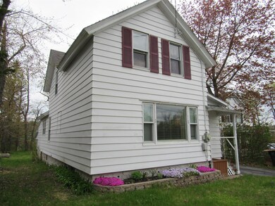 19 Pine St, Corinth, NY 12822 - photo 3