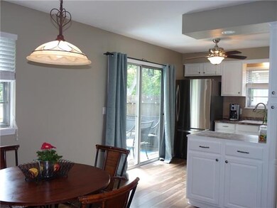 6011 Monrovia St, Shawnee, KS 66216 - photo 3