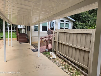 Andrew 631 - Steps or Walkway to front d