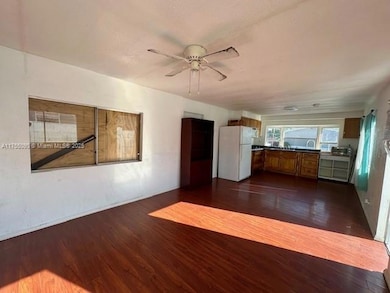 13491 SW 7th Place, Davie, FL 33325 - photo 4