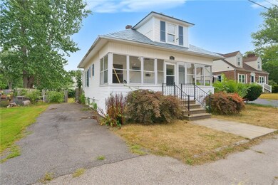 48 Beechcrest St, Warwick, RI 02888 - photo 2