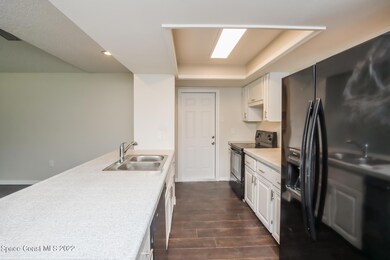 005-photo-kitchen-11703970