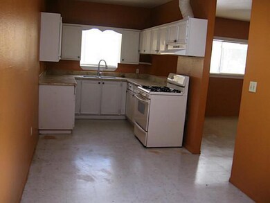 2533 Mckinley Ave unit A, El Paso, TX 79930 - photo 5