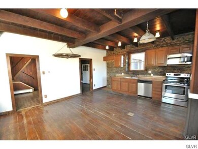 501 Grouse Dr, Bath, PA 18014 - photo 5