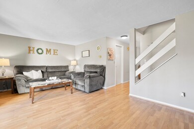 9 Remington Ct unit 9A, Pembroke, NH 03275 - photo 4