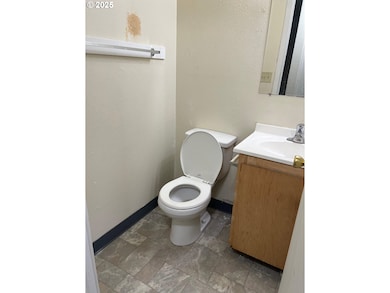 19901 SW Meadowbrook Ct, Beaverton, OR 97007 - photo 7