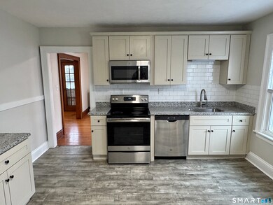 29 Nesbit Ave unit 2nd FL, West Hartford, CT 06119 - photo 2