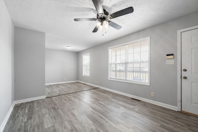 339 Pioneer Dr, Oak Grove, KY 42262 - photo 5