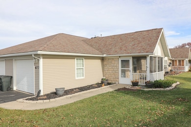 677 Scott Dr unit 677, Ontario, OH 44906 - photo 2