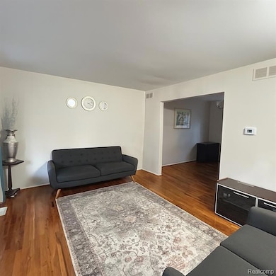 3674 Forge Dr, Troy, MI 48083 - photo 3