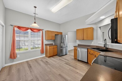 8604 Hickory Creek Ln, North Charleston, SC 29420 - photo 7