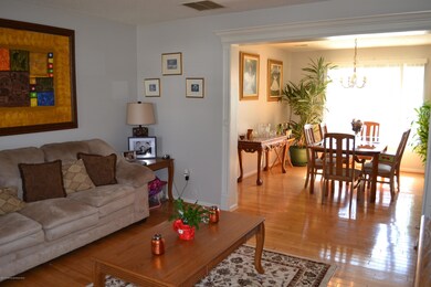 living room to dining room
