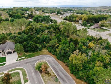 Lot 11 -Block B SW 43rd Ct, Topeka, KS 66610 - photo 4