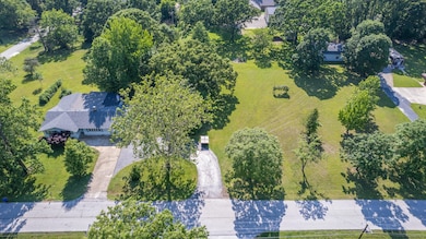 1105 N Pine St.
