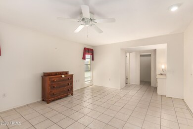 10905 W Cameo Dr, Sun City, AZ 85351 - photo 5