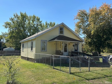 2103 E Yale Ave, Muncie, IN 47303 - photo 2