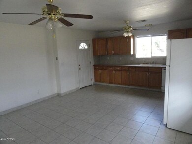 Kitchen (2)