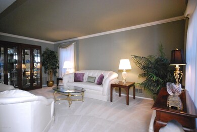 4 Regal Ct, Holmdel, NJ 07733 - photo 3