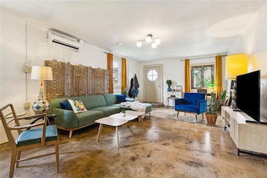 1010 Angela St, Arabi, LA 70032 - photo 3